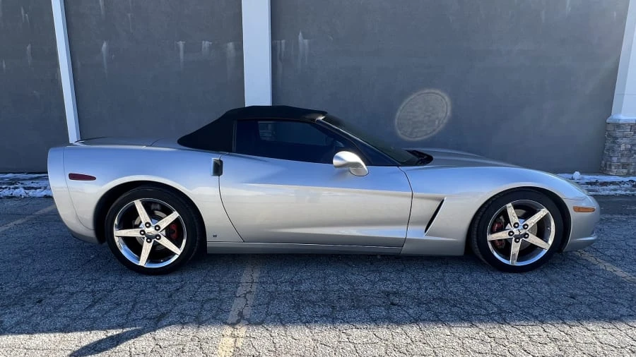 2007 Chevrolet Corvette C6 - Image 2 of 9