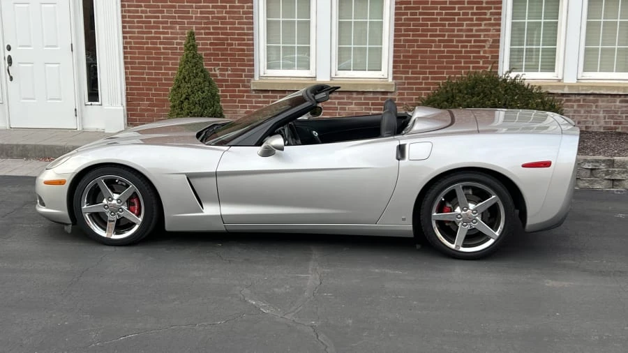 2007 Chevrolet Corvette C6 - Image 2 of 11