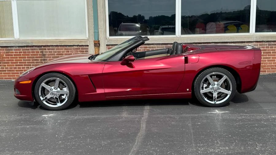 2007 Chevrolet Corvette C6 - Image 2 of 14