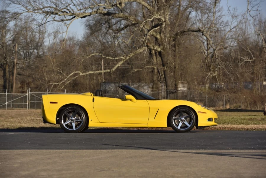2007 Chevrolet Corvette C6 - Image 2 of 29