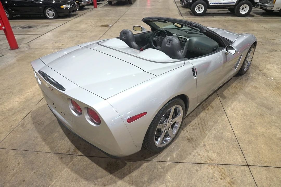 2007 Chevrolet - Image 17 of 31