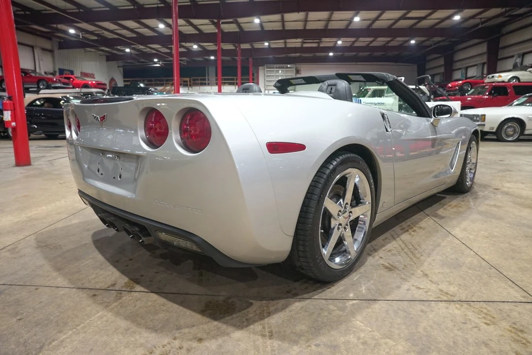 2007 Chevrolet - Image 8 of 31