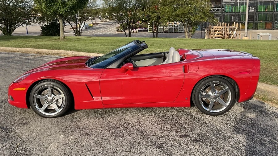 2007 Chevrolet Corvette C6 - Image 2 of 12