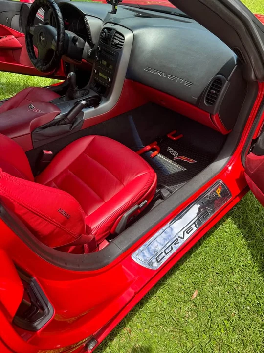 2007 Chevrolet Corvette C6 - Image 8 of 16
