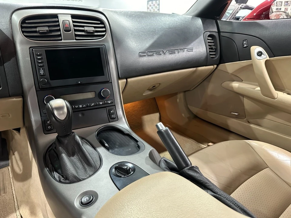 2007 Chevrolet Corvette C6 - Image 17 of 21
