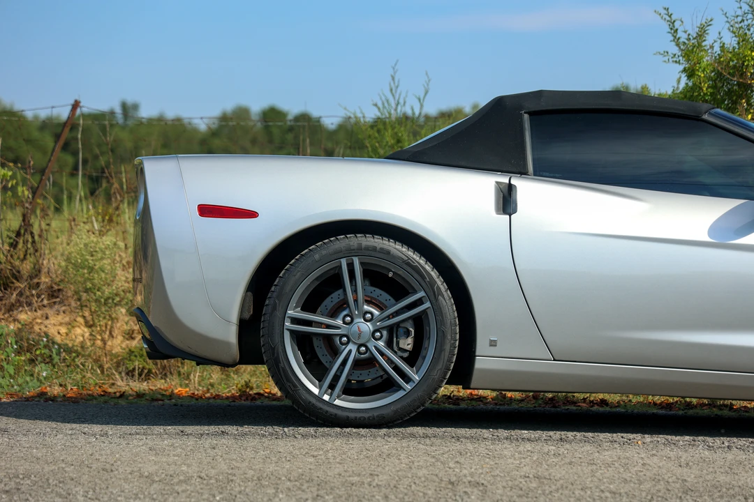 2007 Chevrolet Corvette C6 - Image 16 of 31