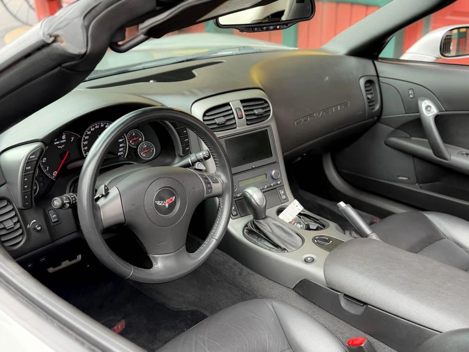 2007 Chevrolet Corvette C6 - Image 20 of 31