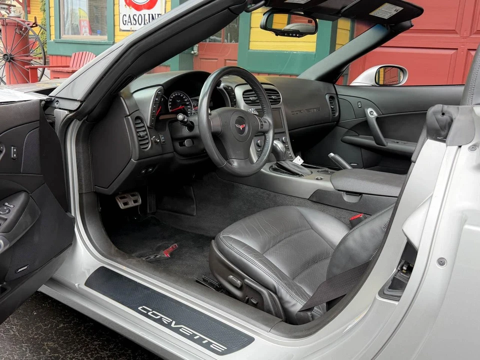 2007 Chevrolet Corvette C6 - Image 19 of 31