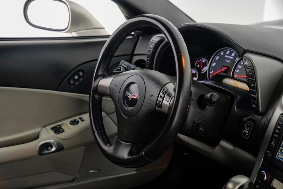 2007 Chevrolet Corvette C6 - Image 8 of 10
