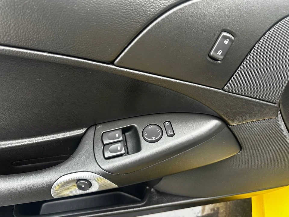 2007 Chevrolet Corvette C6 - Image 12 of 23
