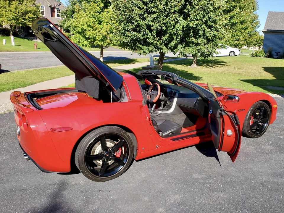 2007 Chevrolet Corvette C6 - Image 4 of 31