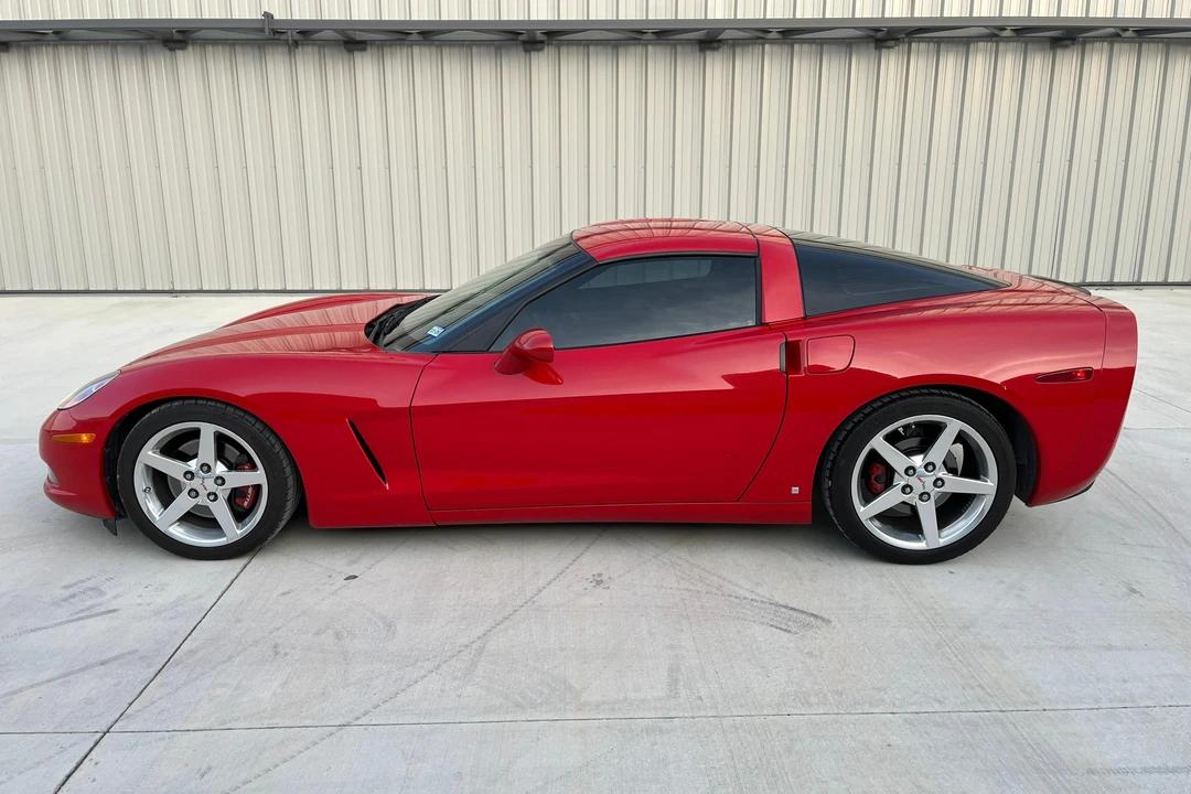 2007 Chevrolet Corvette C6 - Image 3 of 23