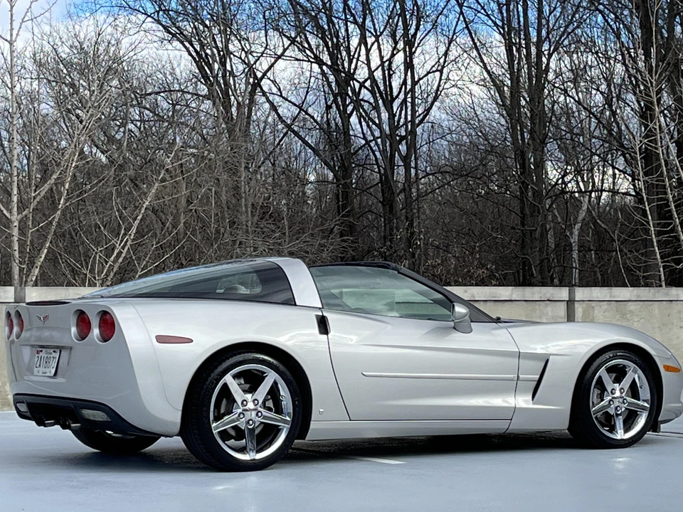 2007 Chevrolet Corvette C6 - Image 24 of 31