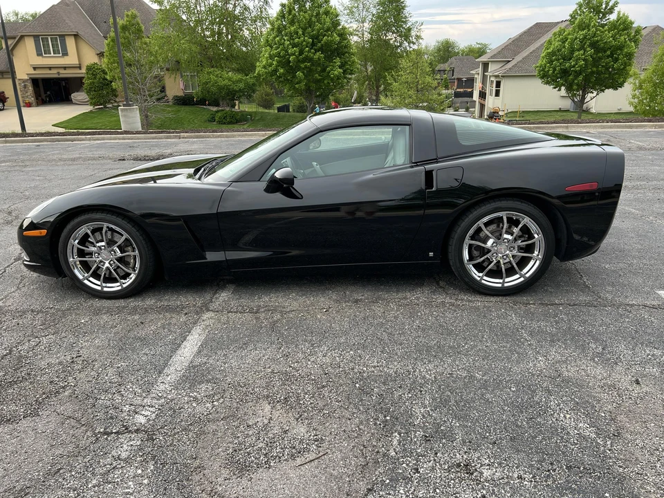 2007 Chevrolet Corvette C6 - Image 12 of 31