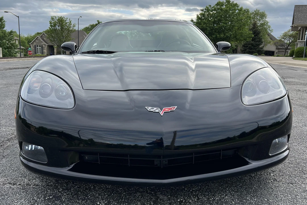 2007 Chevrolet Corvette C6 - Image 2 of 31