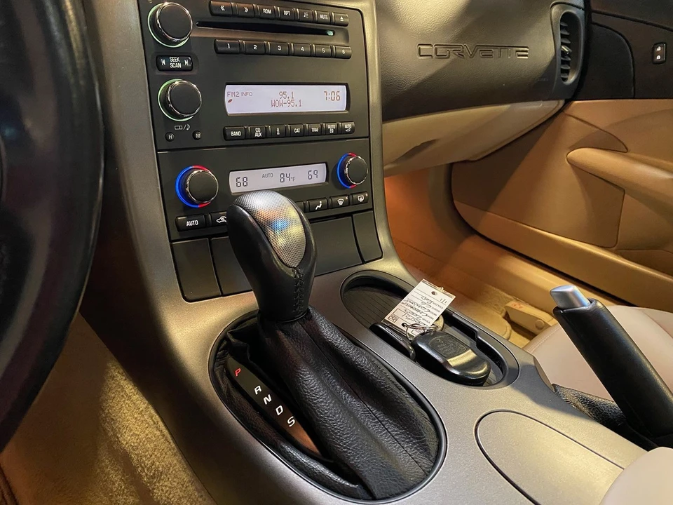 2007 Chevrolet Corvette C6 - Image 16 of 31