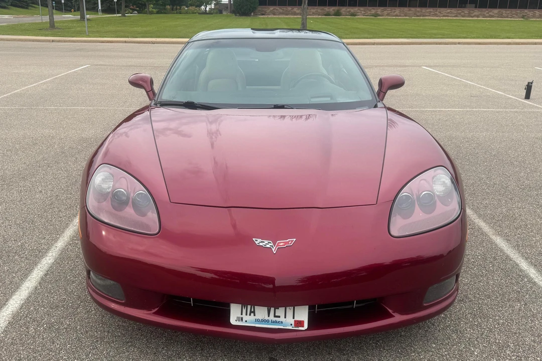 2007 Chevrolet Corvette C6 - Image 2 of 31