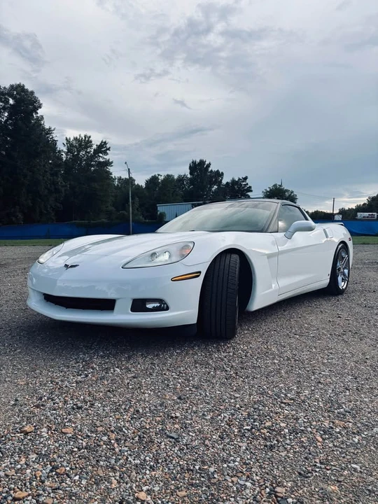 2007 Chevrolet Corvette C6 - Image 2 of 18