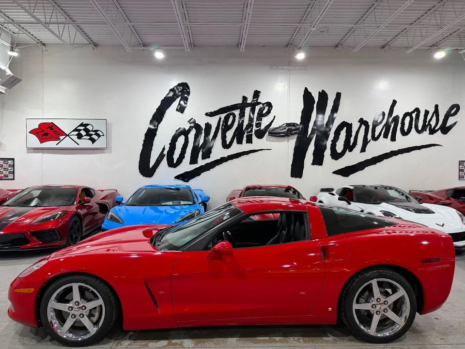 2007 Chevrolet Corvette C6 - Image 2 of 11