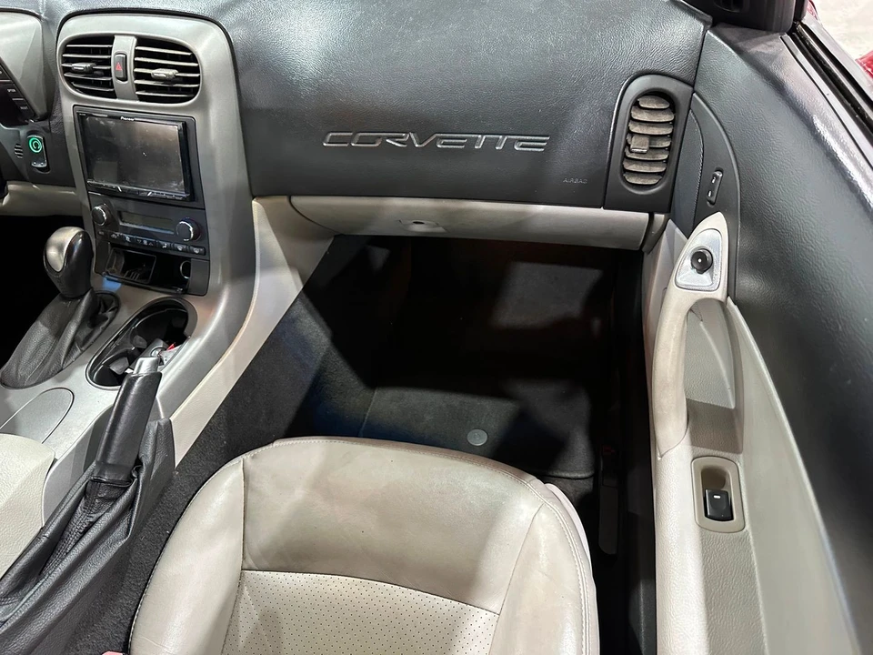 2007 Chevrolet Corvette C6 - Image 13 of 21