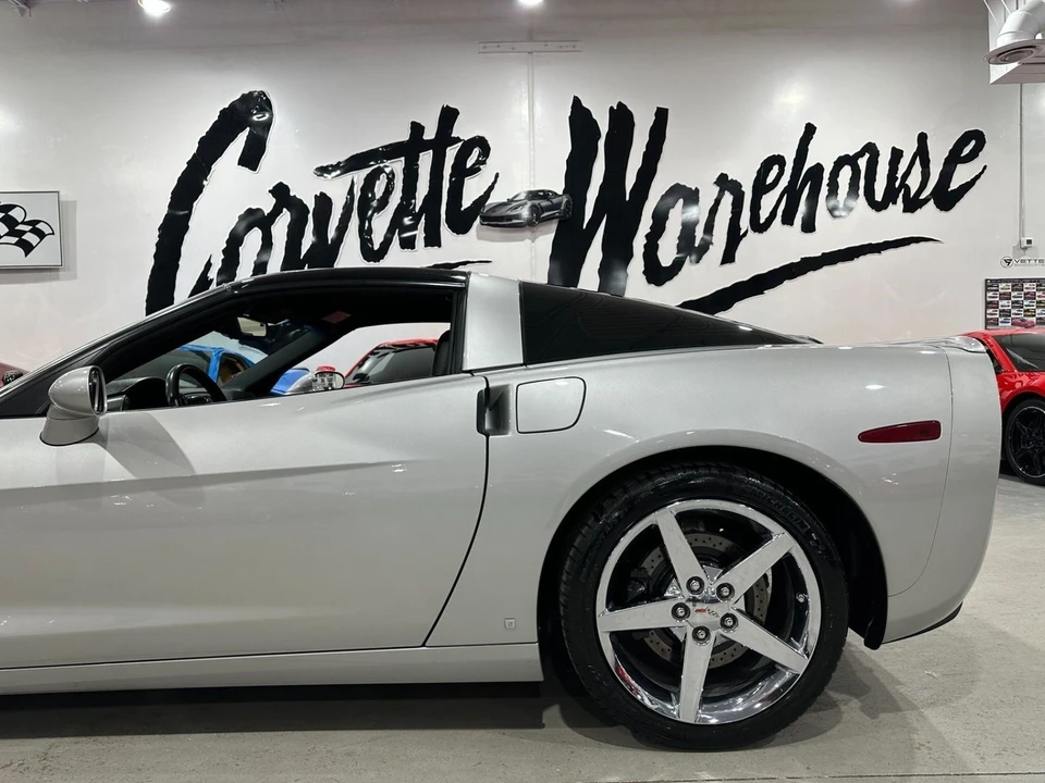 2007 Chevrolet Corvette C6 - Image 8 of 21