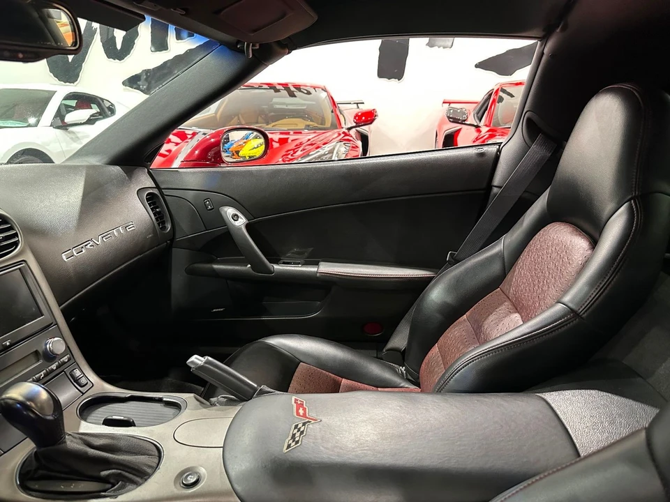 2007 Chevrolet Corvette C6 - Image 14 of 21