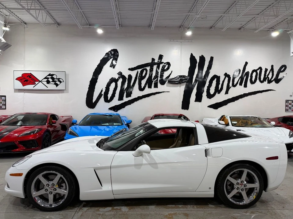 2007 Chevrolet Corvette C6 - Image 2 of 11