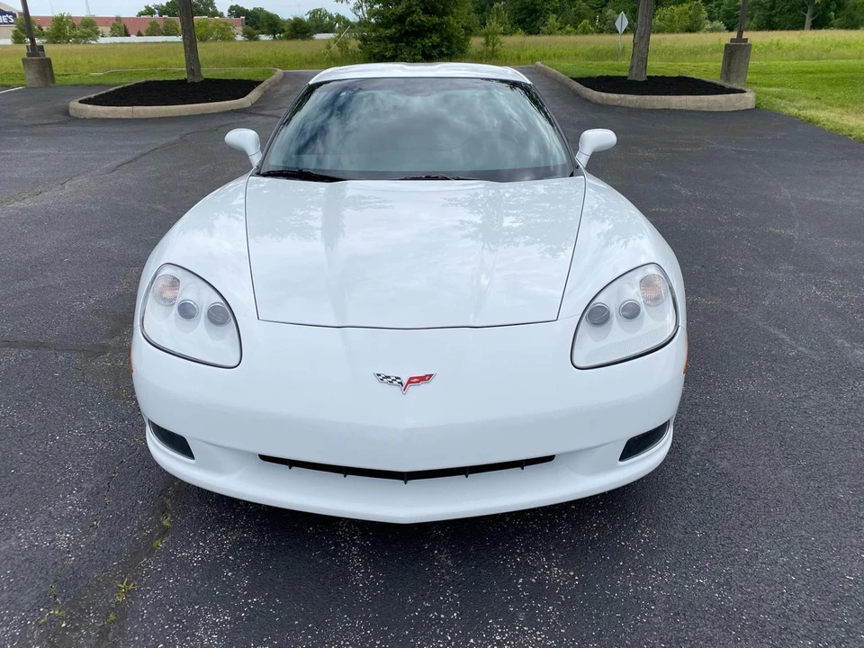 2007 Chevrolet Corvette C6 - Image 2 of 31