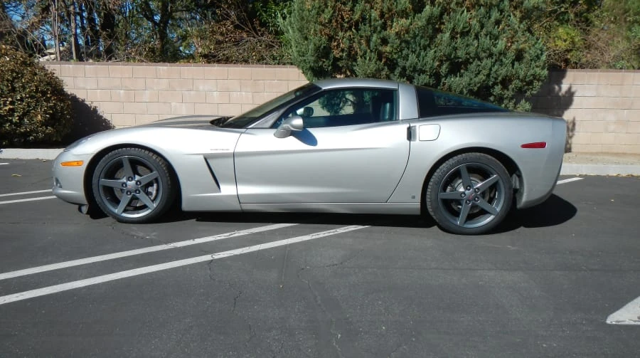 2007 Chevrolet Corvette C6 - Image 2 of 10