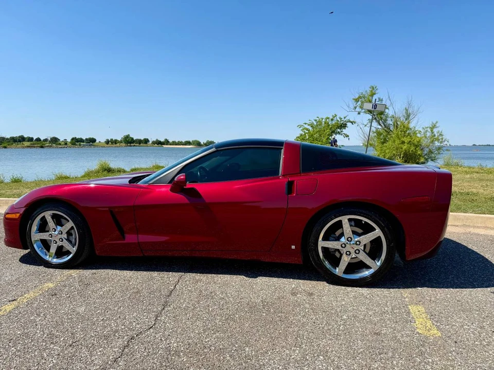 2007 Chevrolet Corvette C6 - Image 2 of 20