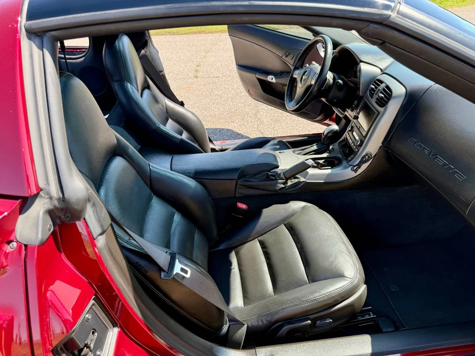 2007 Chevrolet Corvette C6 - Image 16 of 20