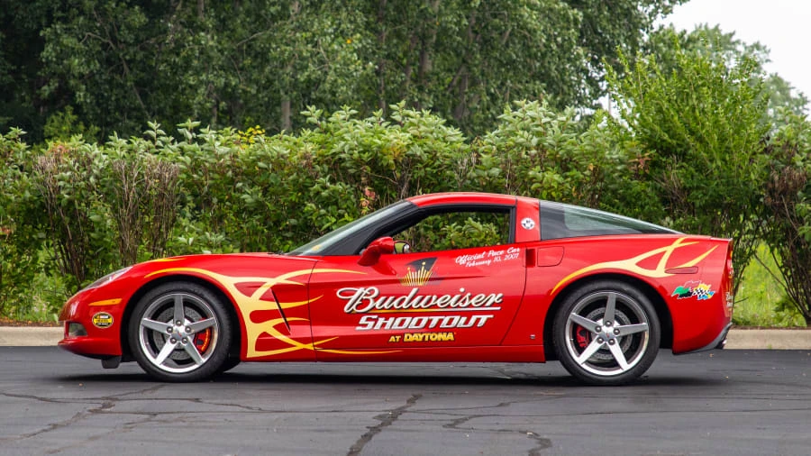 2007 Chevrolet Corvette C6 - Image 2 of 15