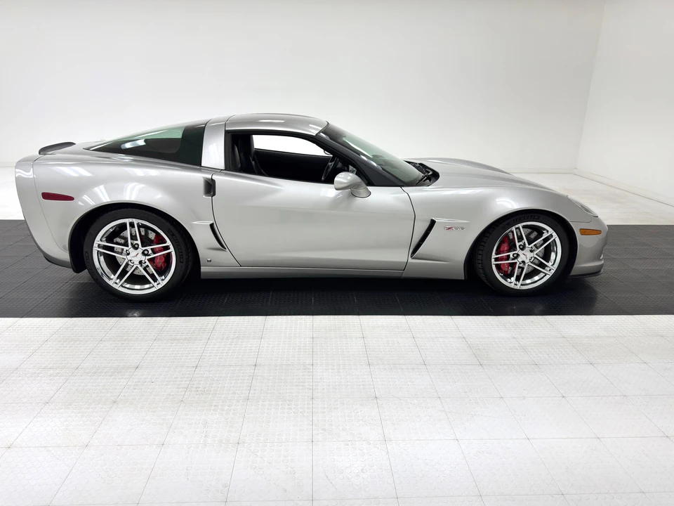 2007 Chevrolet Corvette C6 Z06 - Image 10 of 31