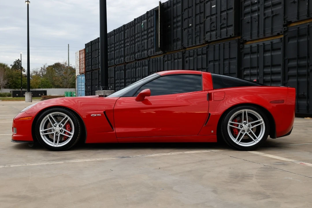 2007 Chevrolet Corvette C6 Z06 - Image 5 of 12