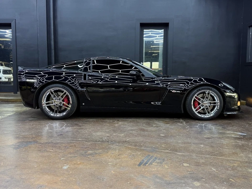 2007 Chevrolet Corvette C6 Z06 - Image 10 of 12