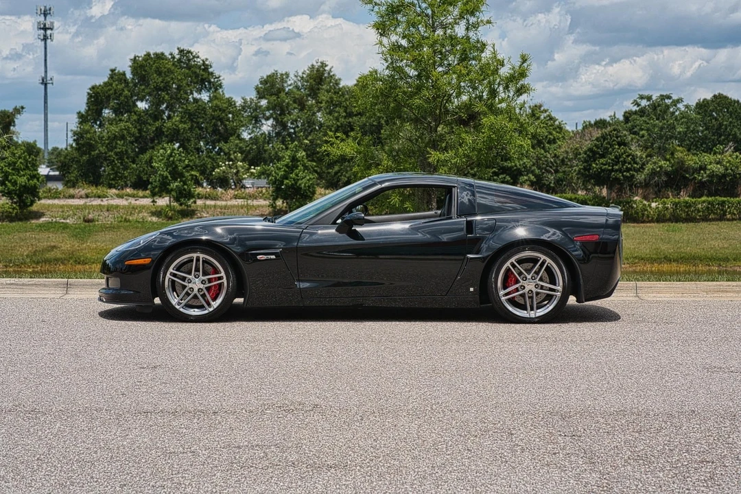 2007 Chevrolet Corvette C6 Z06 - Image 2 of 31