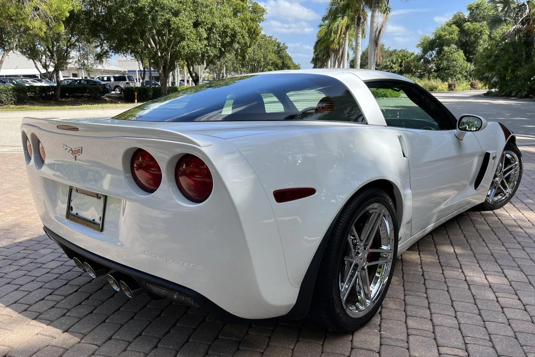 2007 Chevrolet Corvette C6 Z06 - Image 4 of 5