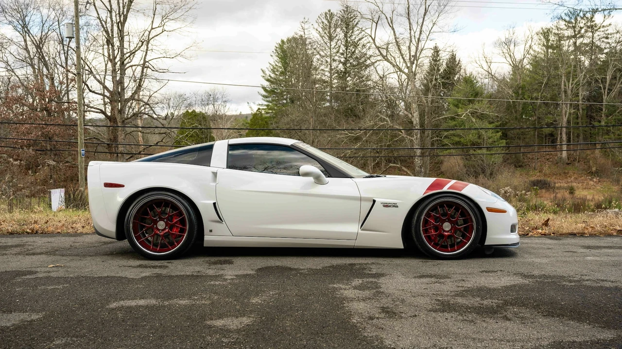 2007 Chevrolet Corvette C6 Z06 - Image 2 of 31