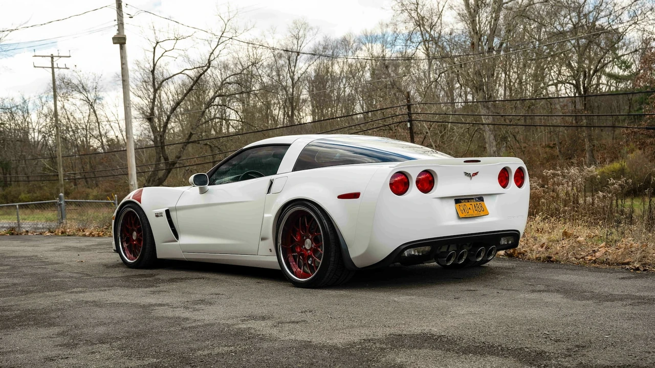2007 Chevrolet Corvette C6 Z06 - Image 3 of 31