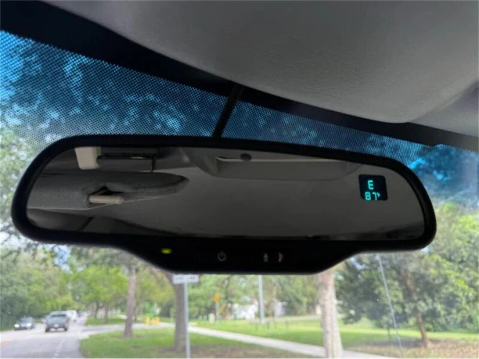 2007 Chevrolet Express - Image 2 of 27