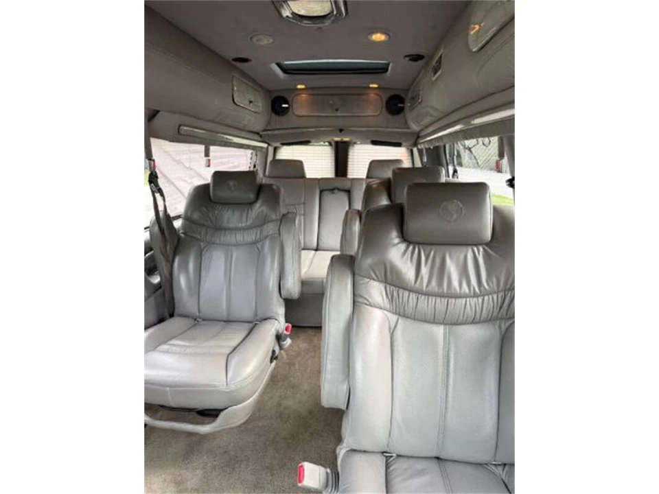 2007 Chevrolet Express - Image 18 of 27