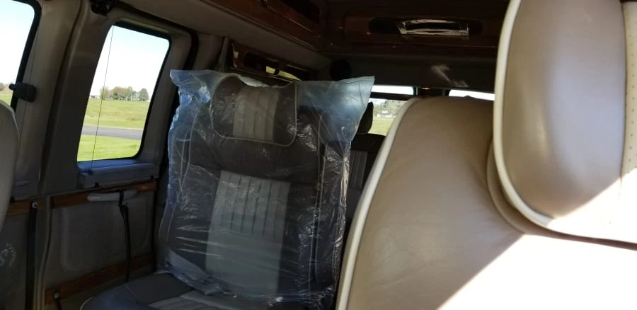 2007 Chevrolet Express - Image 5 of 10
