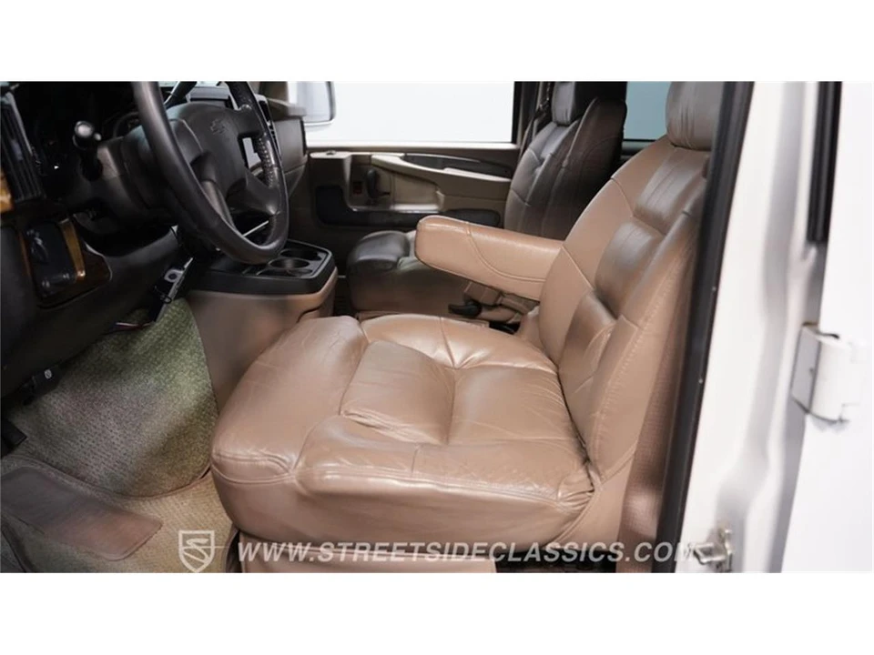2007 Chevrolet Express - Image 30 of 31