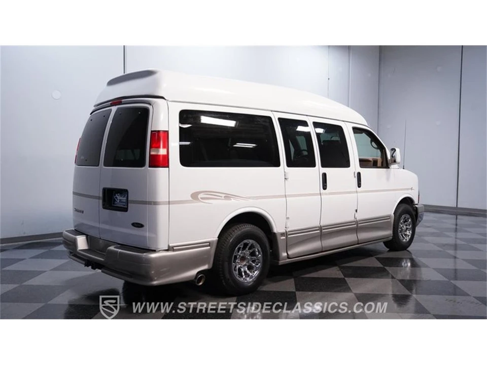 2007 Chevrolet Express - Image 12 of 31
