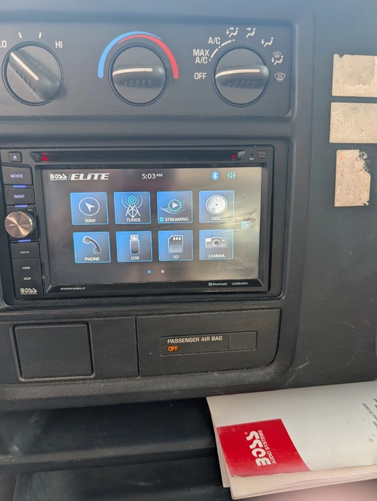 2007 Chevrolet Express - Image 15 of 17