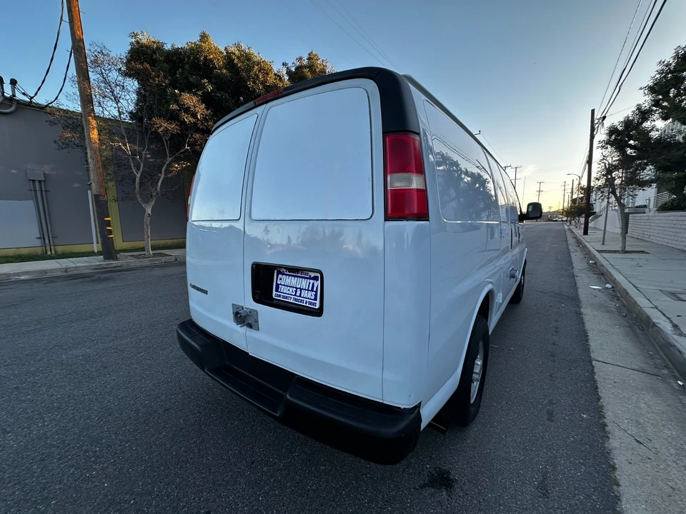 2007 Chevrolet Express - Image 6 of 21