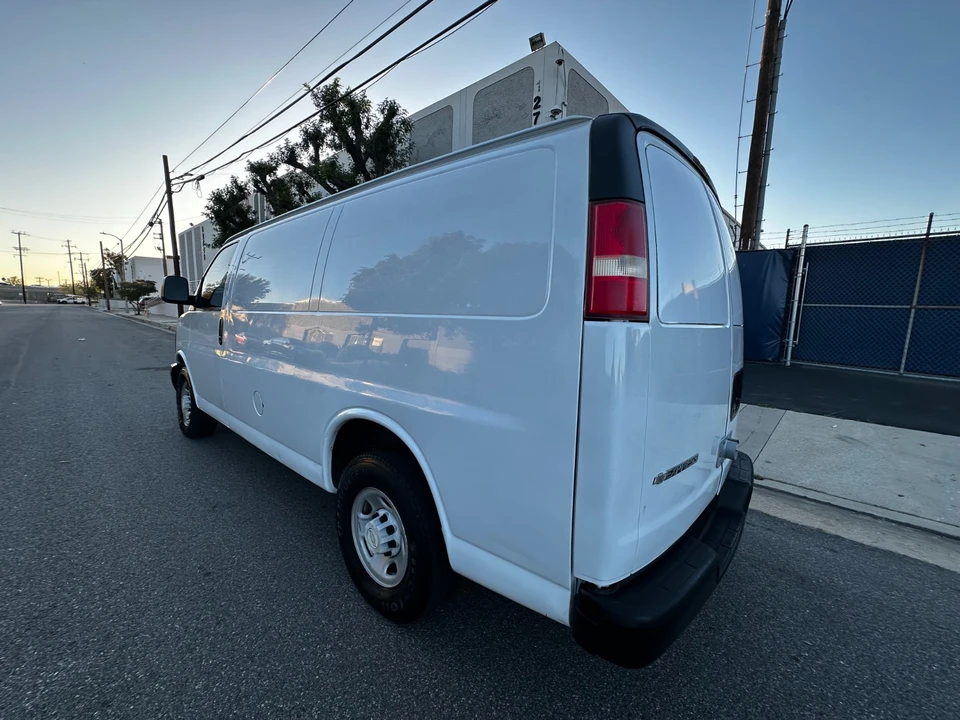 2007 Chevrolet Express - Image 5 of 21