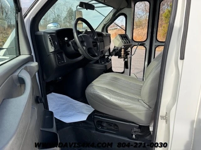 2007 Chevrolet Express - Image 9 of 12