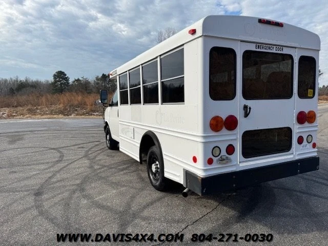 2007 Chevrolet Express - Image 7 of 12
