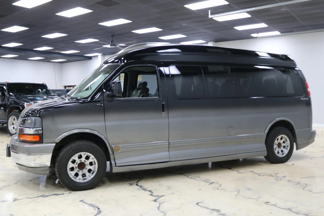 2007 Chevrolet Express - Image 3 of 8
